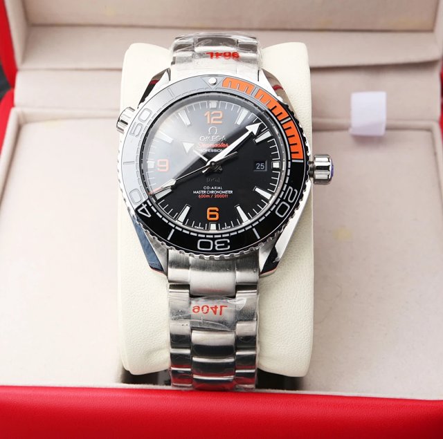 Omega Watch: seller detail photo 11