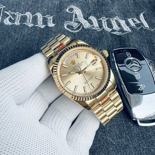 Rolex Watch: seller detail photo 2