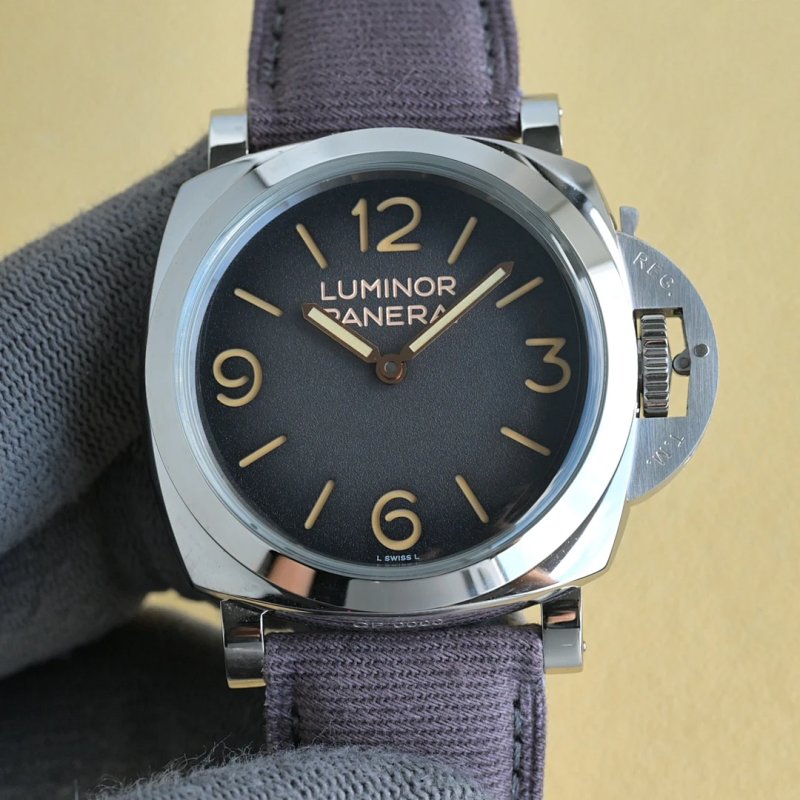 Watch from Yongwan