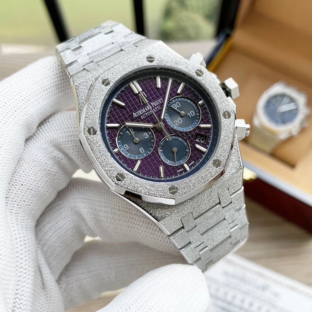 Silver case, Purple dial, Steel bracelet, Blue subdial