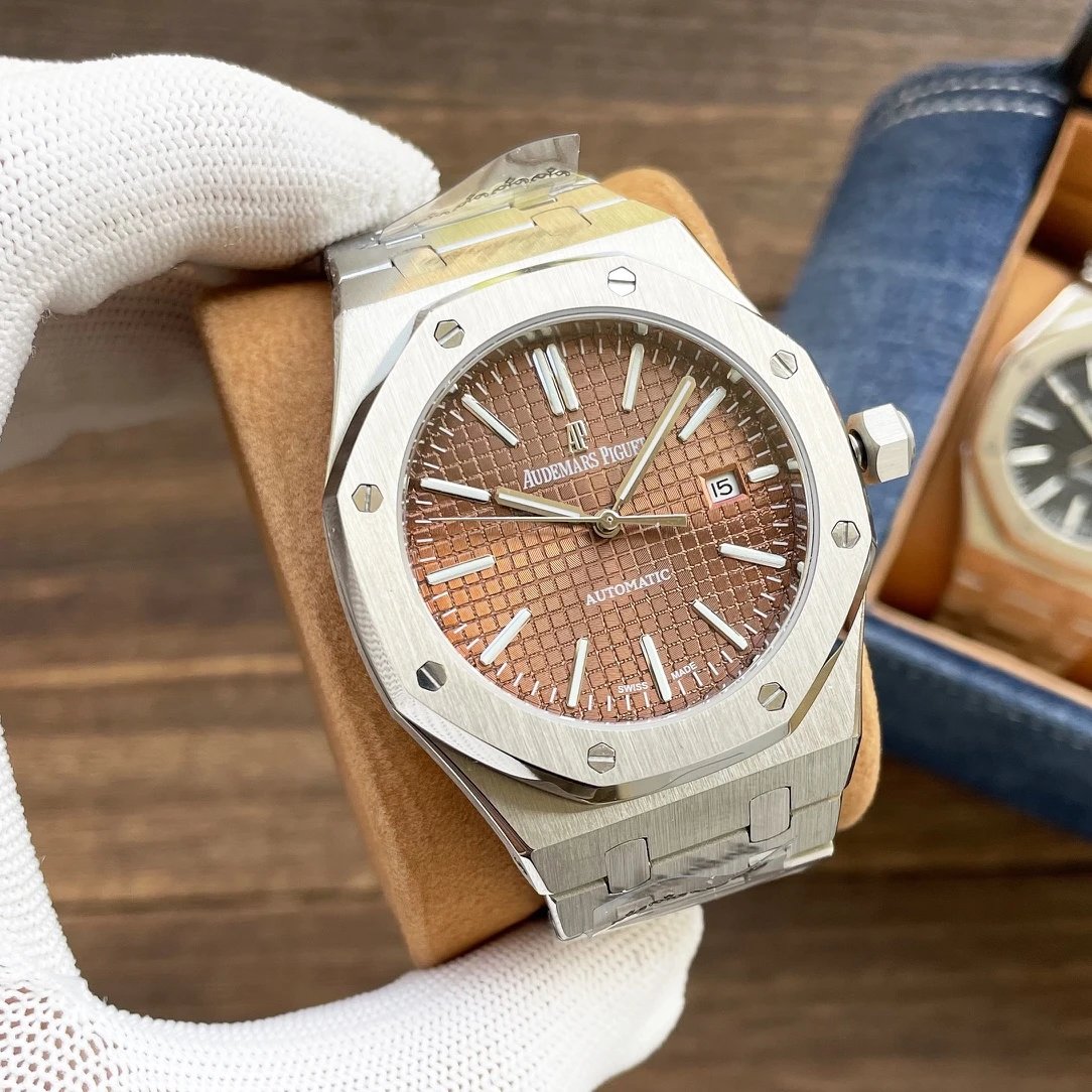 Silver Case·Brown Dial Steel Band