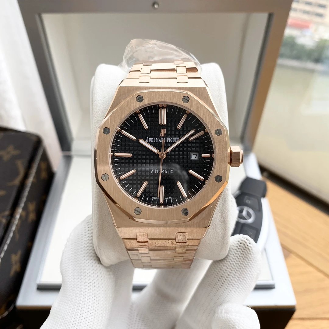 Rose Gold Case · Black Dial Steel Band