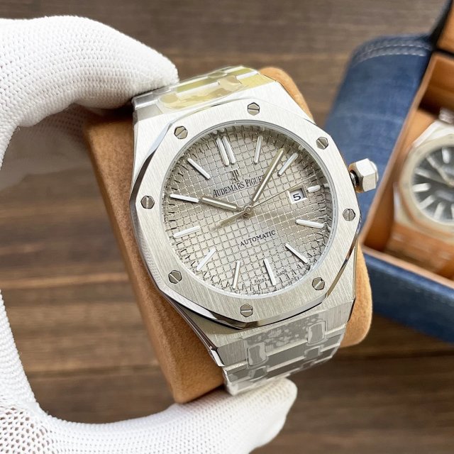 Audemars Piguet Watch: seller detail photo 5