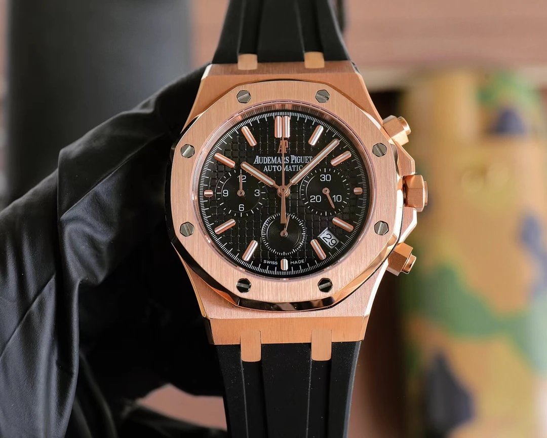 Audemars Piguet Royal Oak Titanium Watch — [Black small dial] Rose gold case, black colorway — USFans Spreadsheet photo