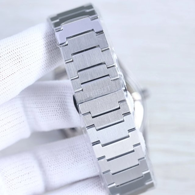 Tissot Watch: seller detail photo 12