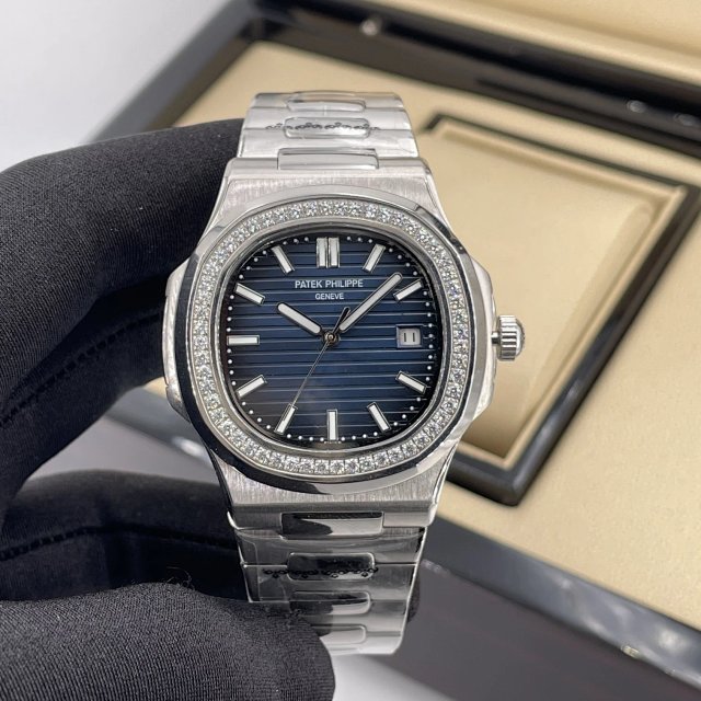 Patek Philippe Watch: seller detail photo 2
