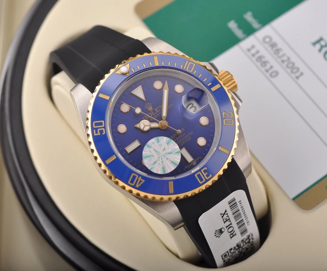 Rolex Submariner Watch Black Dial Black Bezel Two-Tone Black Rubber Strap