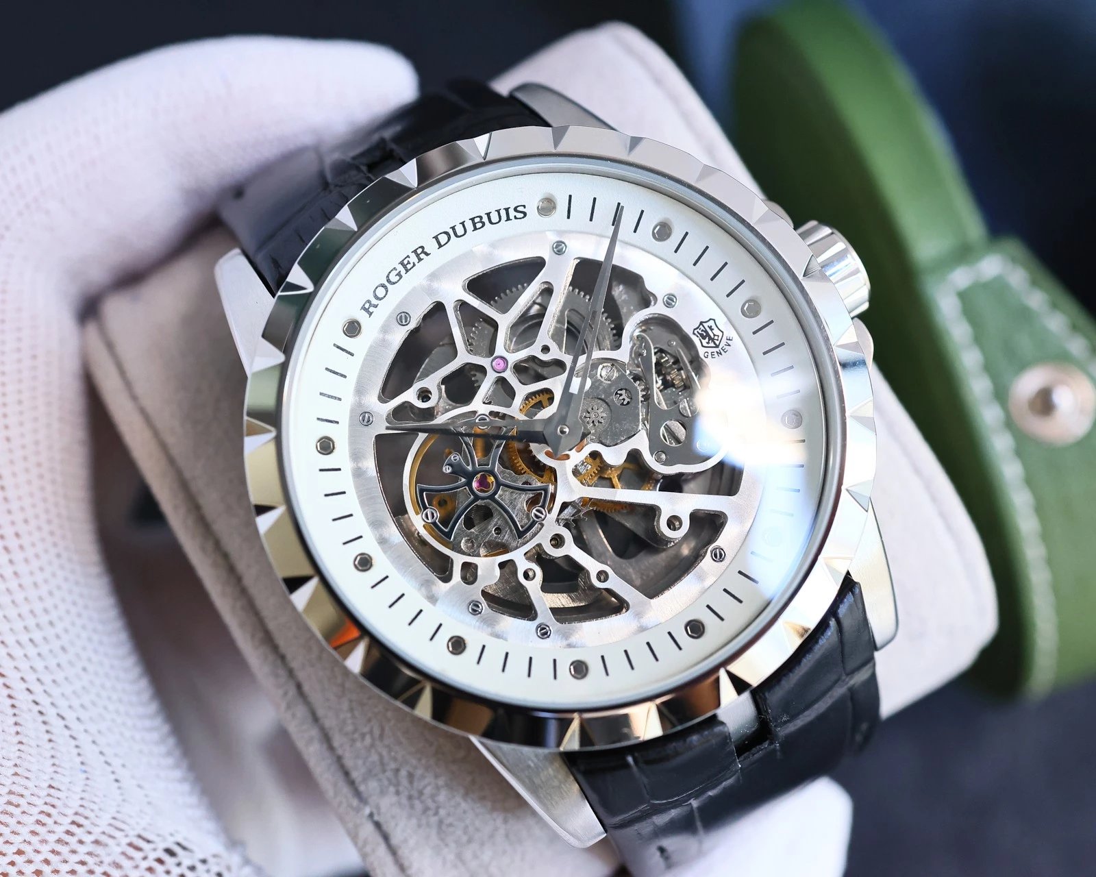Roger Dubuis Skeleton Watch [6+ styles] foto 6