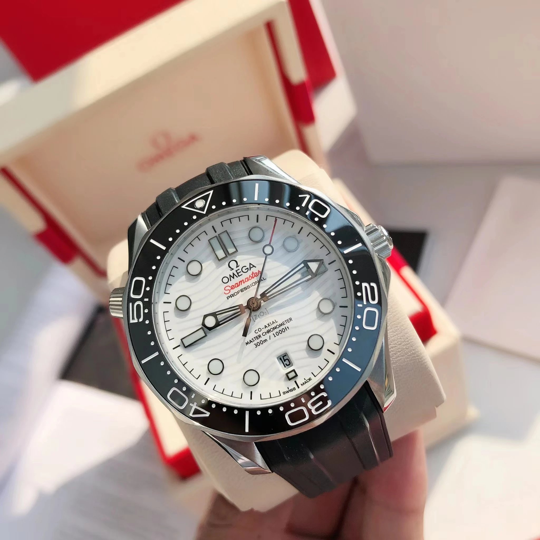 Silver Shell · White Plate Black Tape [Black Circle]] / Without full package