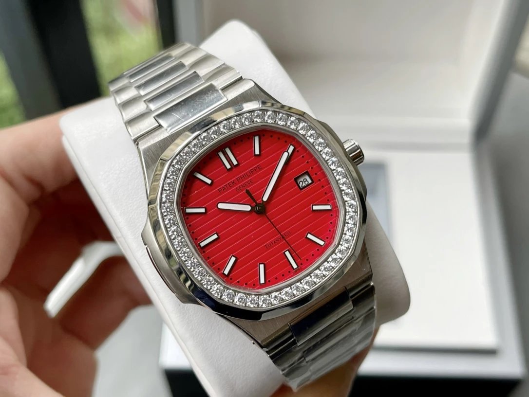 Silver Case - Red Plate with Steel Strap [Drill