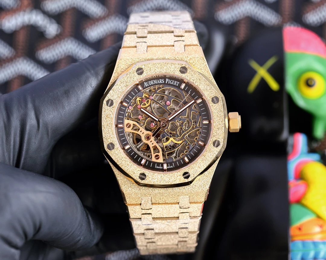 Stones Covered Audemars Piguet — Gold Shell-Black Plate Steel Strip colorway — USFans Spreadsheet photo