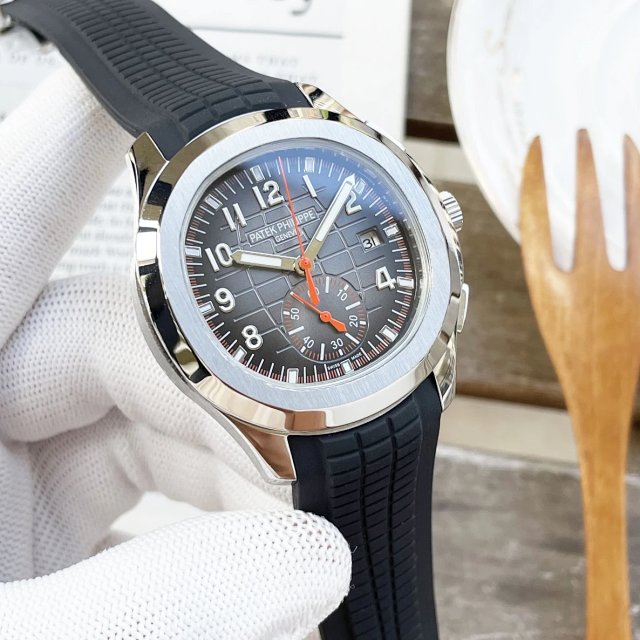 Patek Philippe Watch: seller detail photo 8
