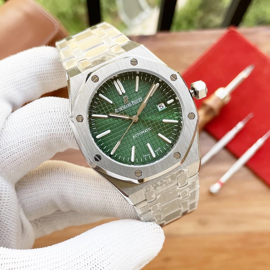 Silver shell green plate steel strip