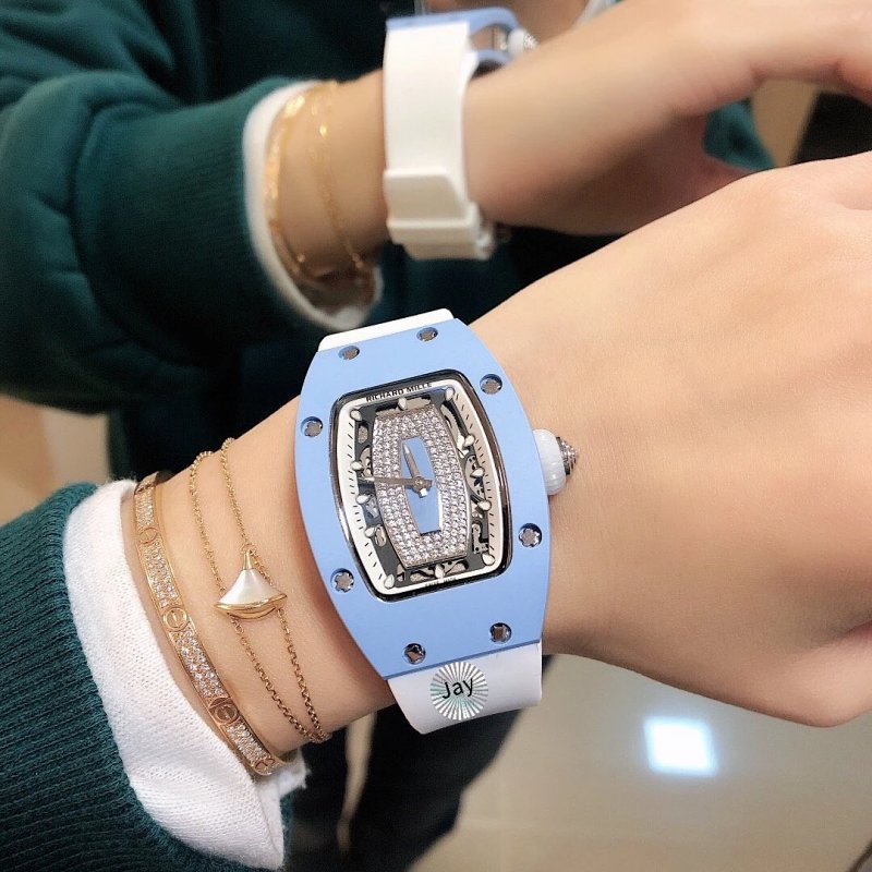 Watch from Yongwan