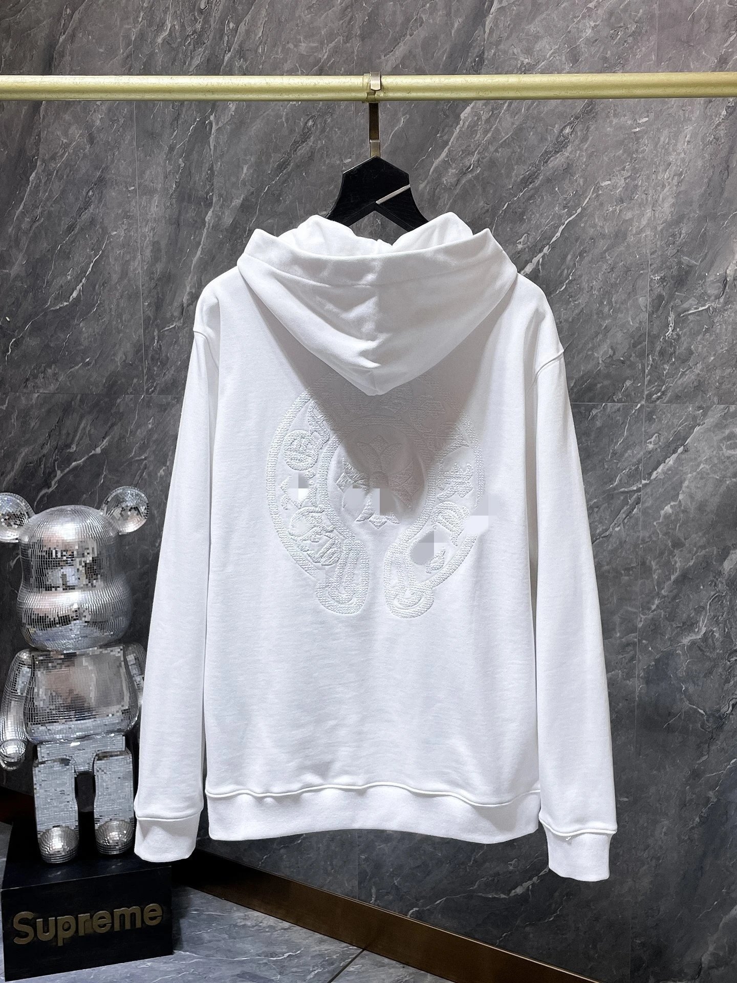 White 8829