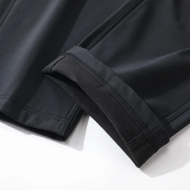 Arc'teryx Trousers GORE-TEX cargo with zippered thigh pocket product detail image 14