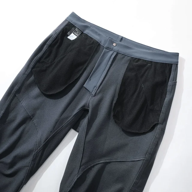Arc'teryx Trousers GORE-TEX cargo with zippered thigh pocket product detail image 29