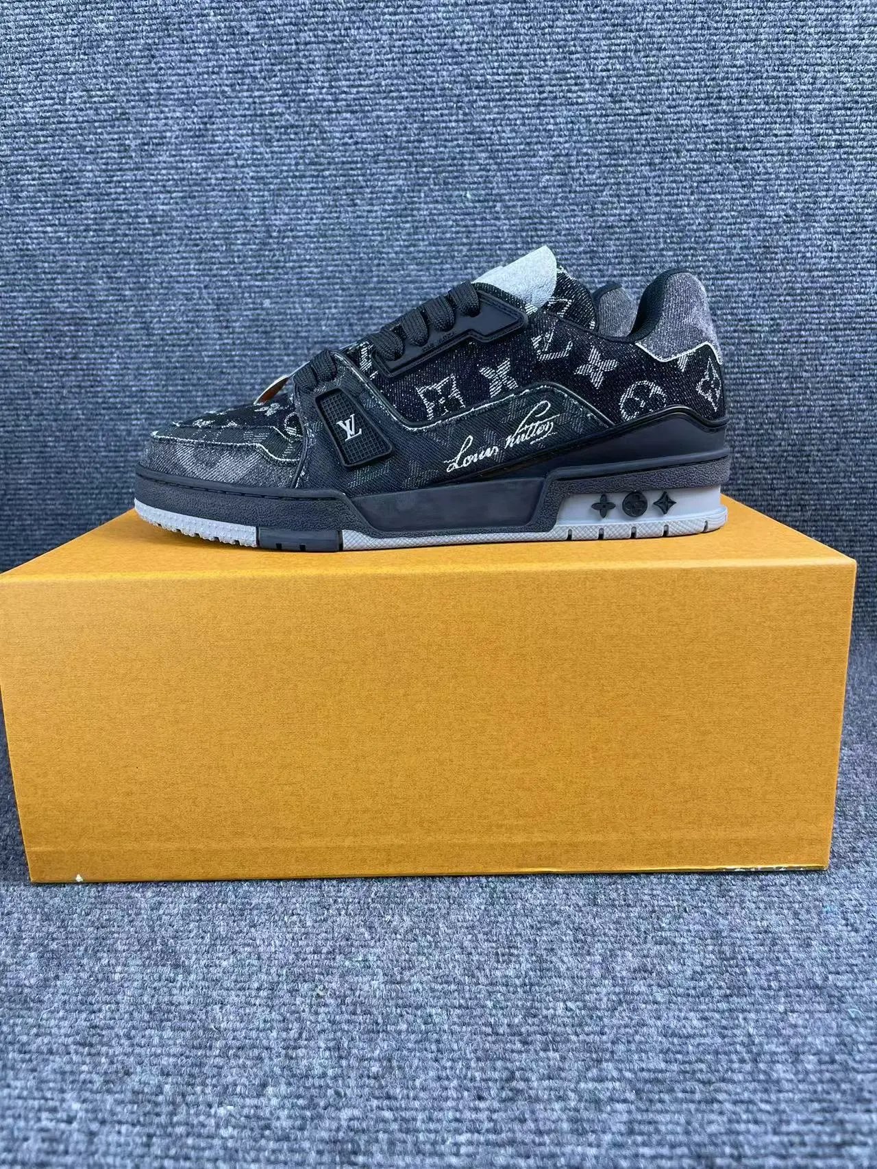 Louis Vuitton Skate (R1 Batch) (Multiple Colorways) foto 6
