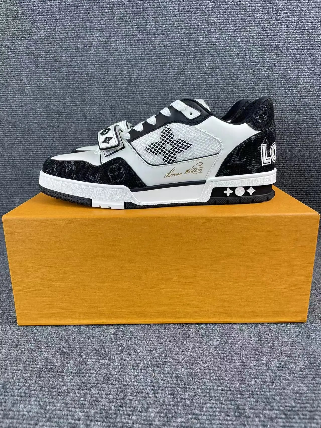 Louis Vuitton Skate (R1 Batch) (Multiple Colorways) foto 5