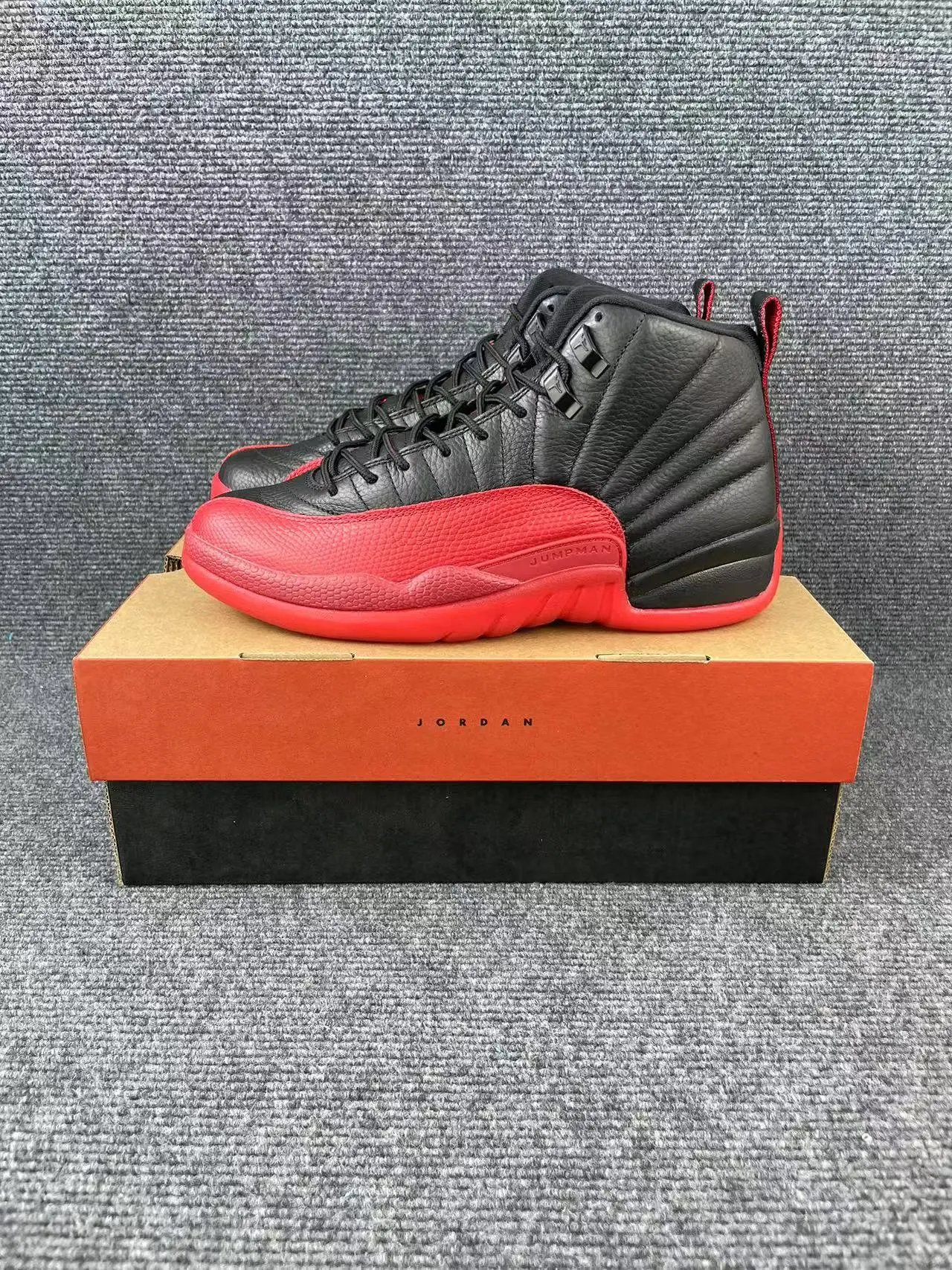 Air Jordan 12 (8 Colorways) foto 5