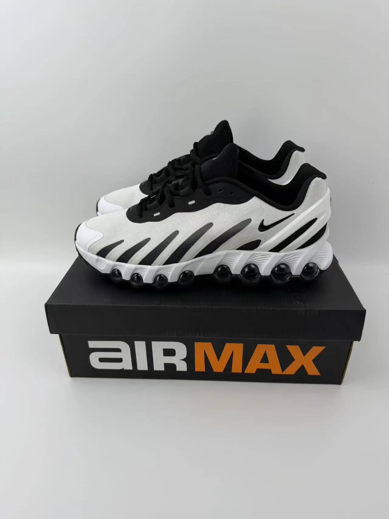 Nike Air Max DN (14 Colorways) foto 2