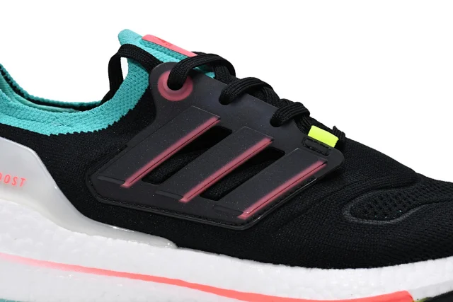 adidas Sneakers Ultraboost product detail image 33