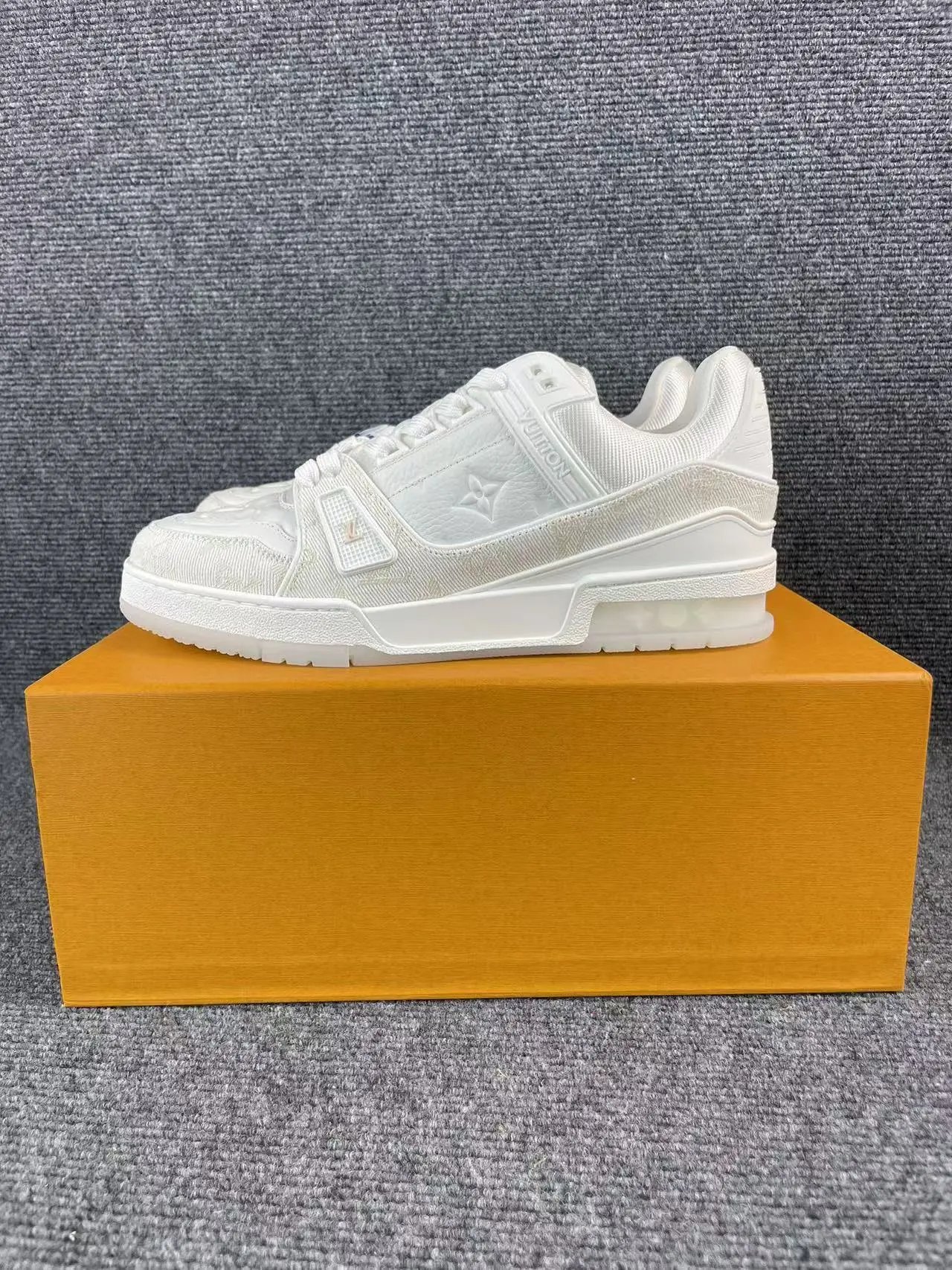 Louis Vuitton Skate (R1 Batch) (Multiple Colorways) foto 4