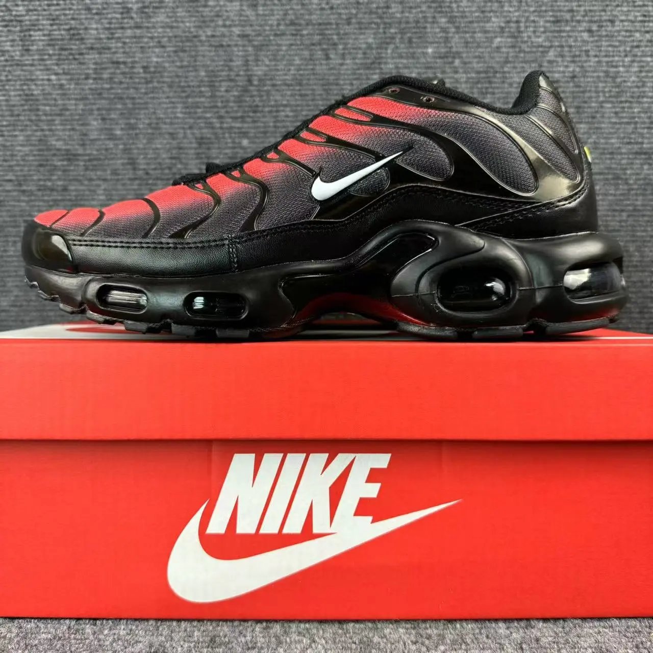 Nike Air Max TN (12 Colorways) foto 4