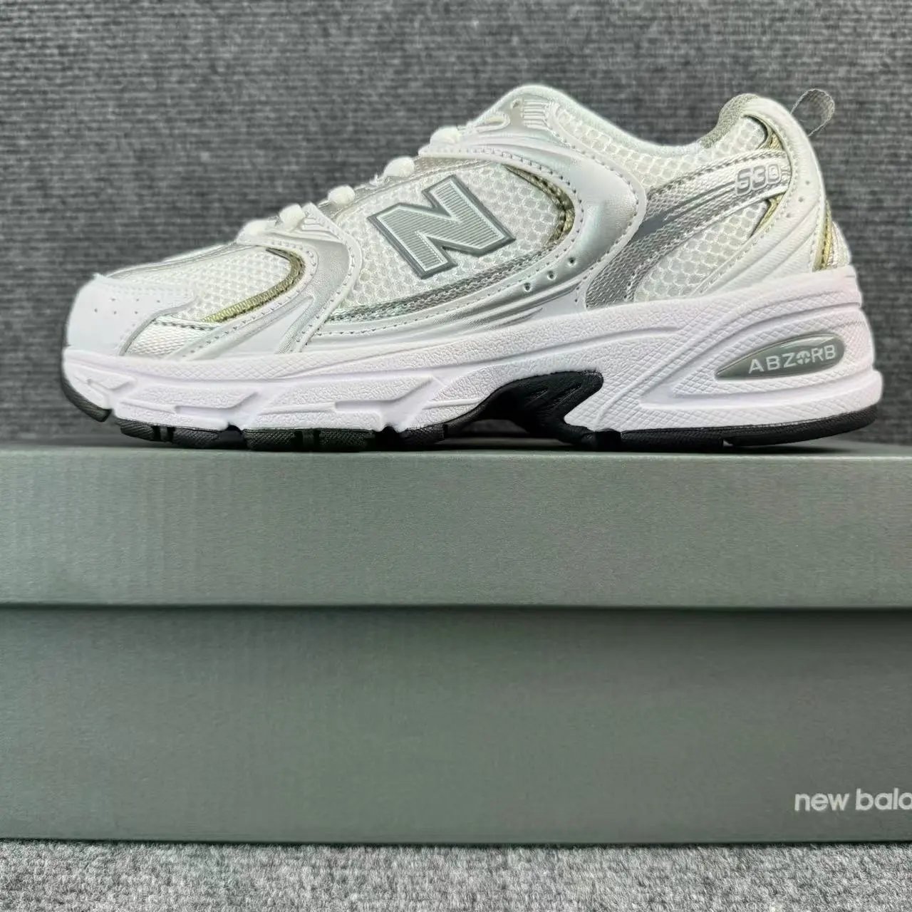 New Balance NB 530 (14 Colorways) foto 2