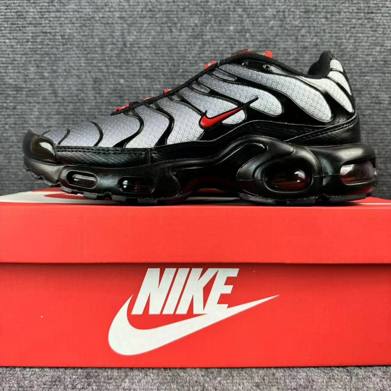 Nike Air Max TN (12 Colorways) foto 6