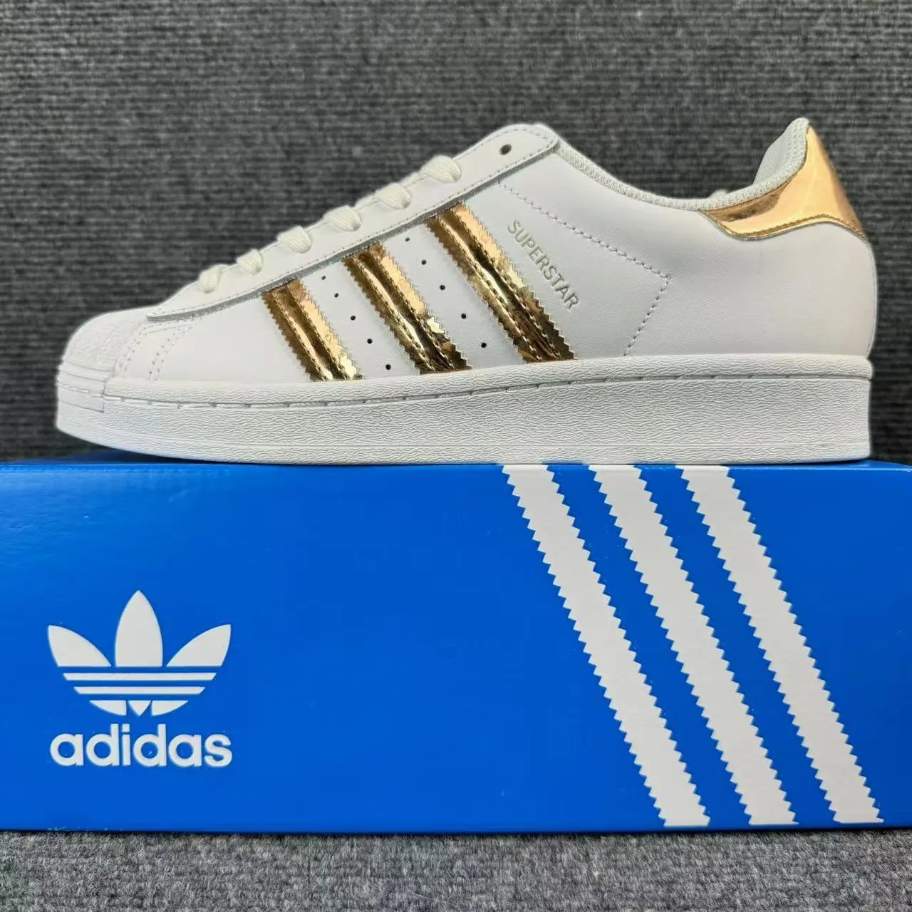 White Light Copper (4271)