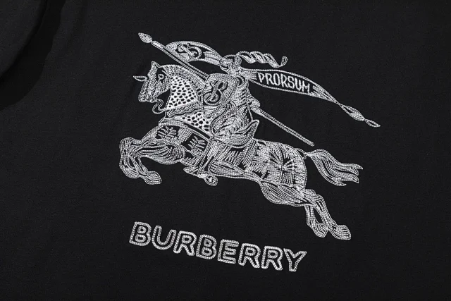 Burberry T-Shirts Short-sleeve crew-neck logo graphic product detail image 18