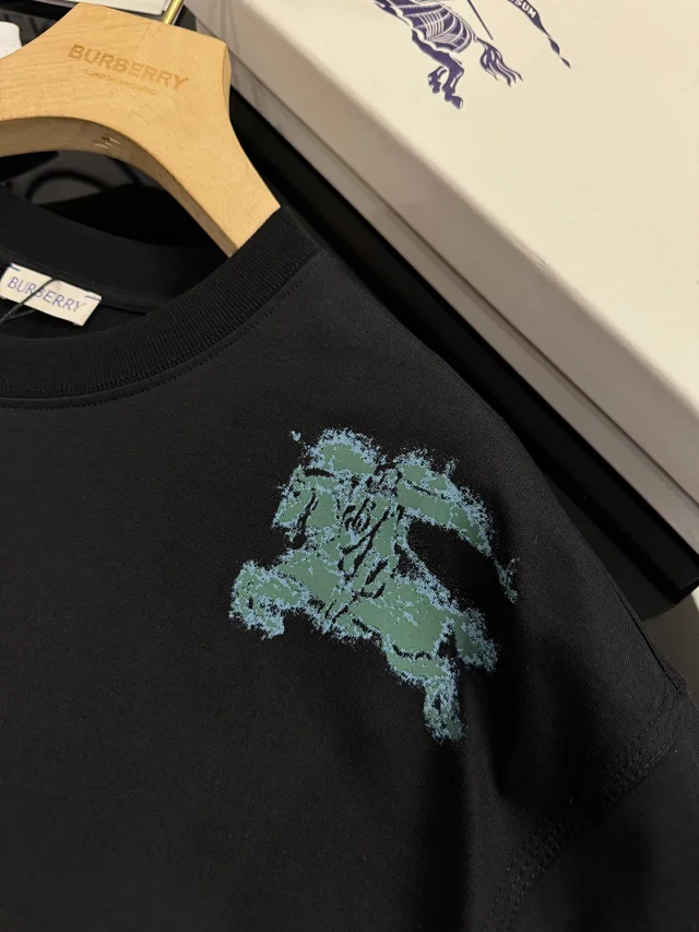Burberry T-Shirts Short-sleeve crew-neck logo graphic product detail image 25