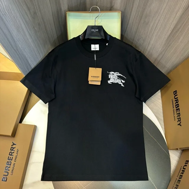 Burberry T-Shirts Short-sleeve crew-neck logo graphic product detail image 33