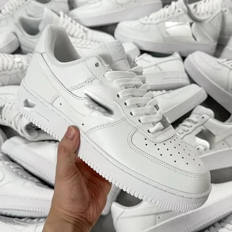 A**F**1  all white - 136771