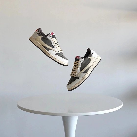 Jordan 1 Retro Low OG SP Travis Scot White Brown Inverted Hook 3.0 (PK/R1/LJR/PK4.0)