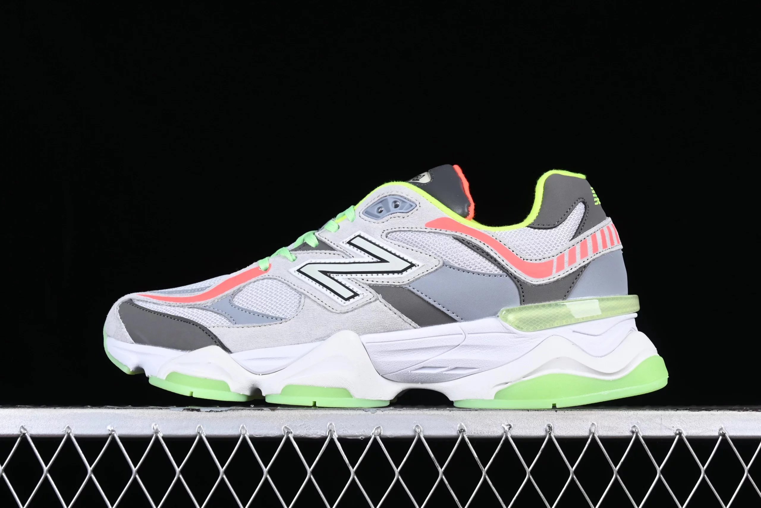 U9060DGG