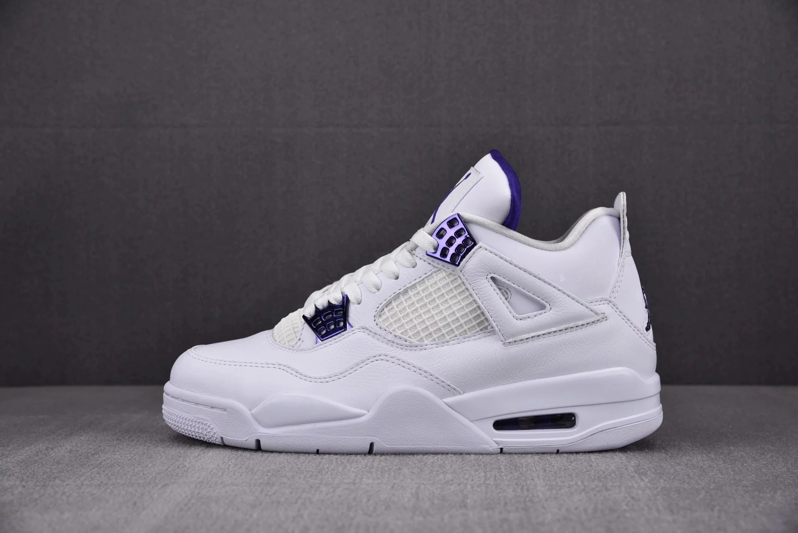 CT8527-115 Purple Metallic