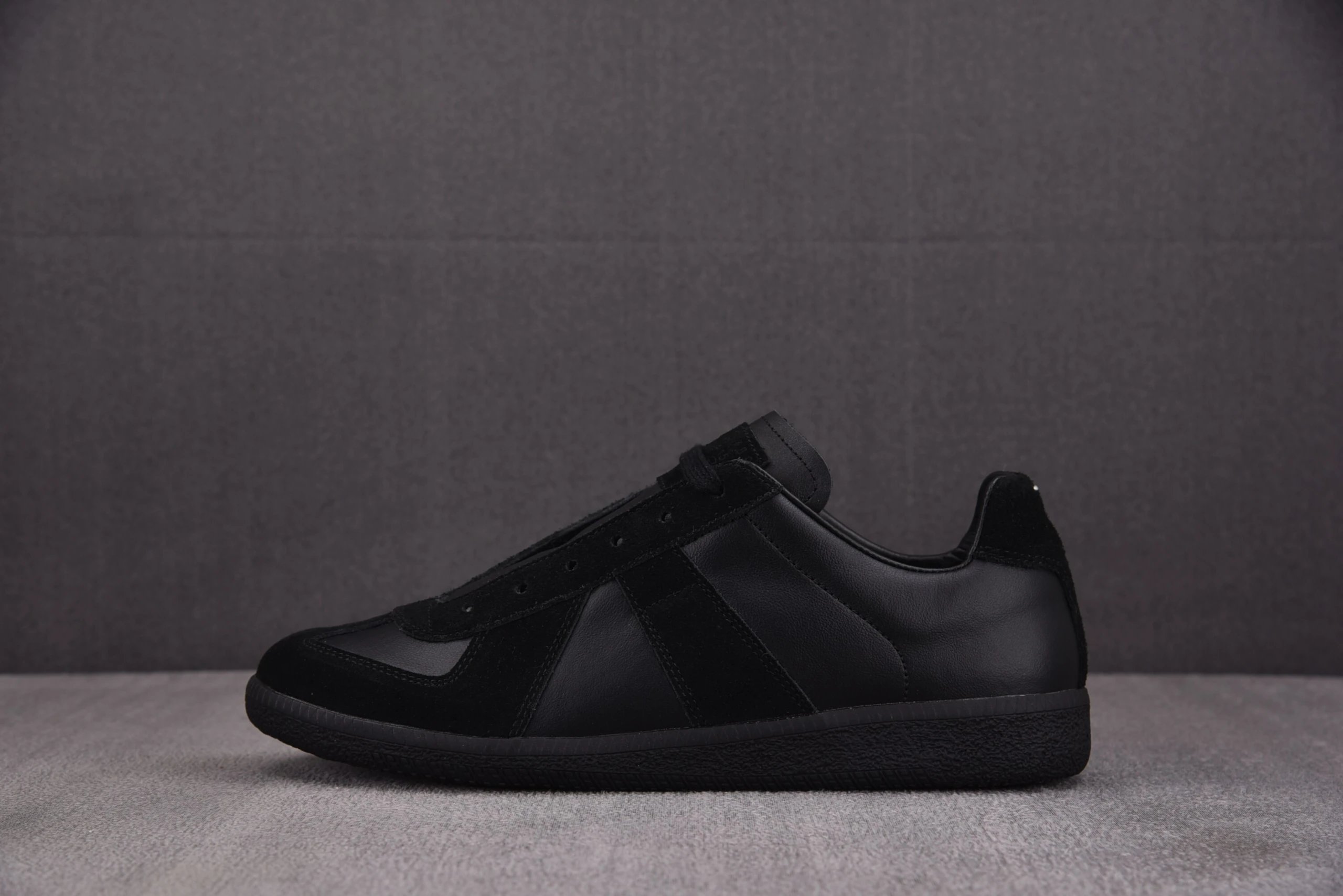 Pure black