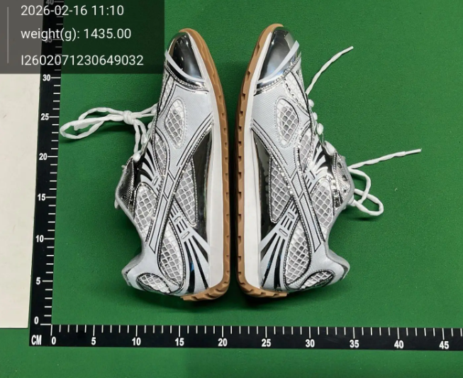 Bottega Veneta Sneakers Metallic mesh-paneled lace-up image 11