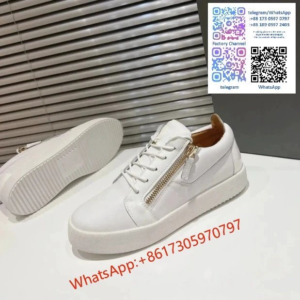 Bottega Veneta Sneakers Metallic mesh-paneled lace-up — 42