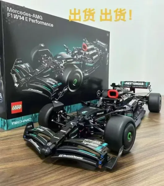 LEGO Technic Mercedes-AMG F1 W14 E Performance Black Green Model Kit - 1