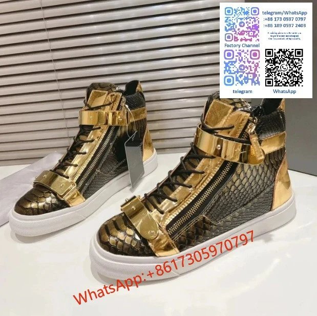 Bottega Veneta Sneakers Metallic mesh-paneled lace-up — 28