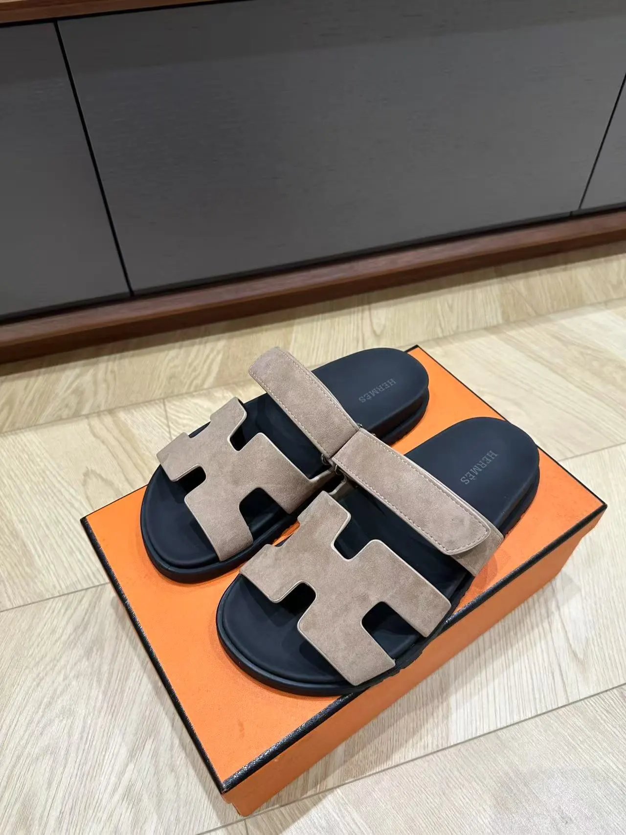 HHH High Quality 1:1 (If you need more styles, please contact me (WhatsApp:+86 13798875951)