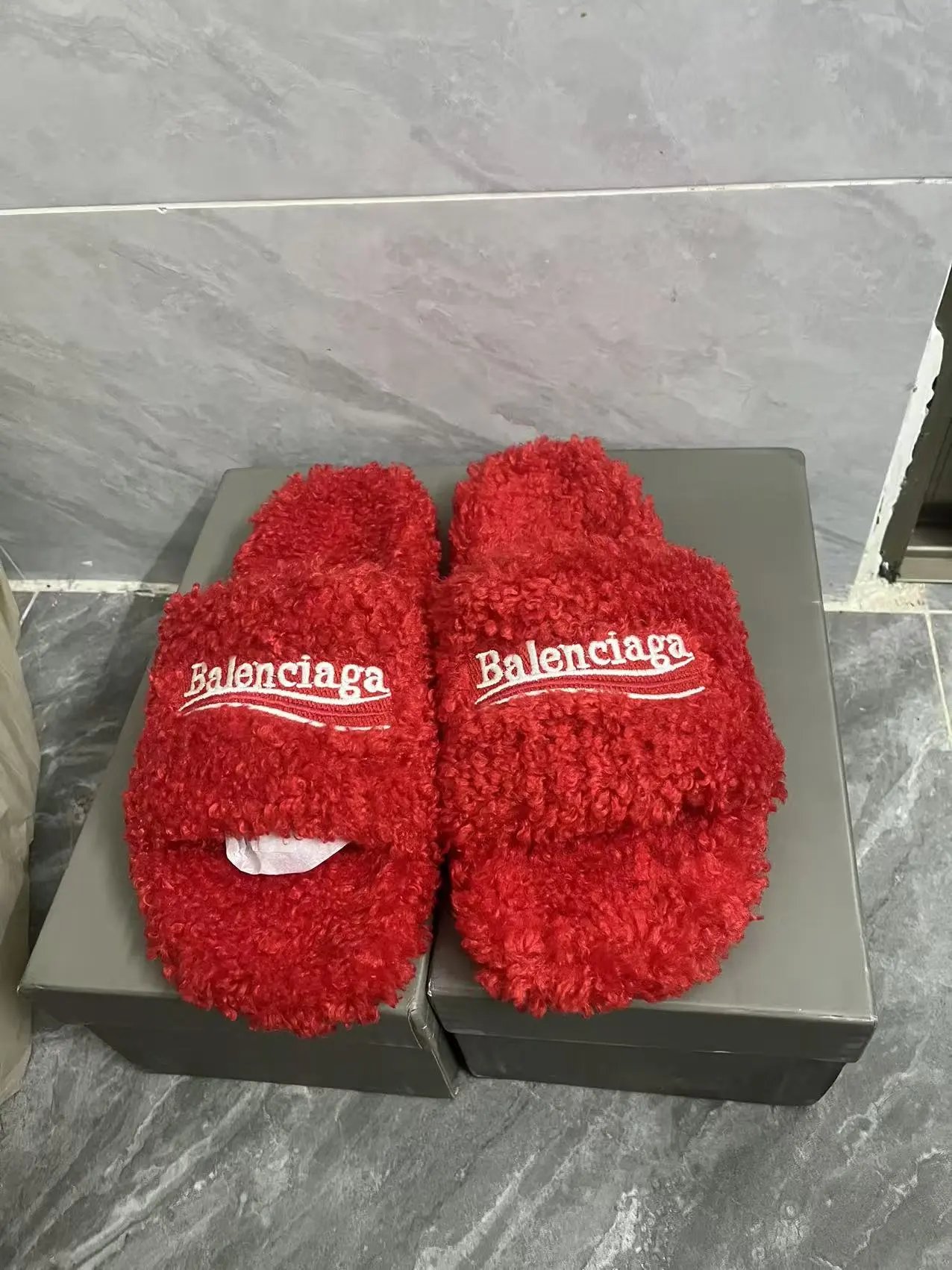 Balenciaga Slippers Fuzzy Logo Slide — Style 33