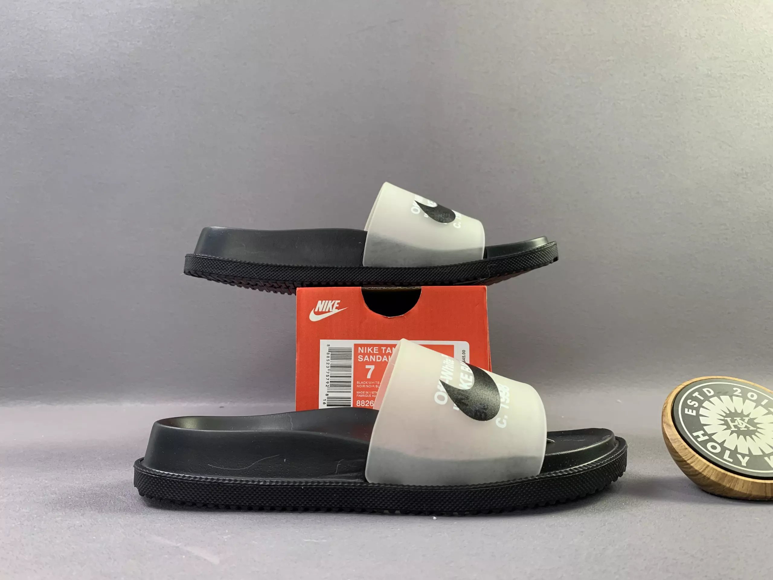 Off-White x Nike Tanjun Sandal White Slippers - 9