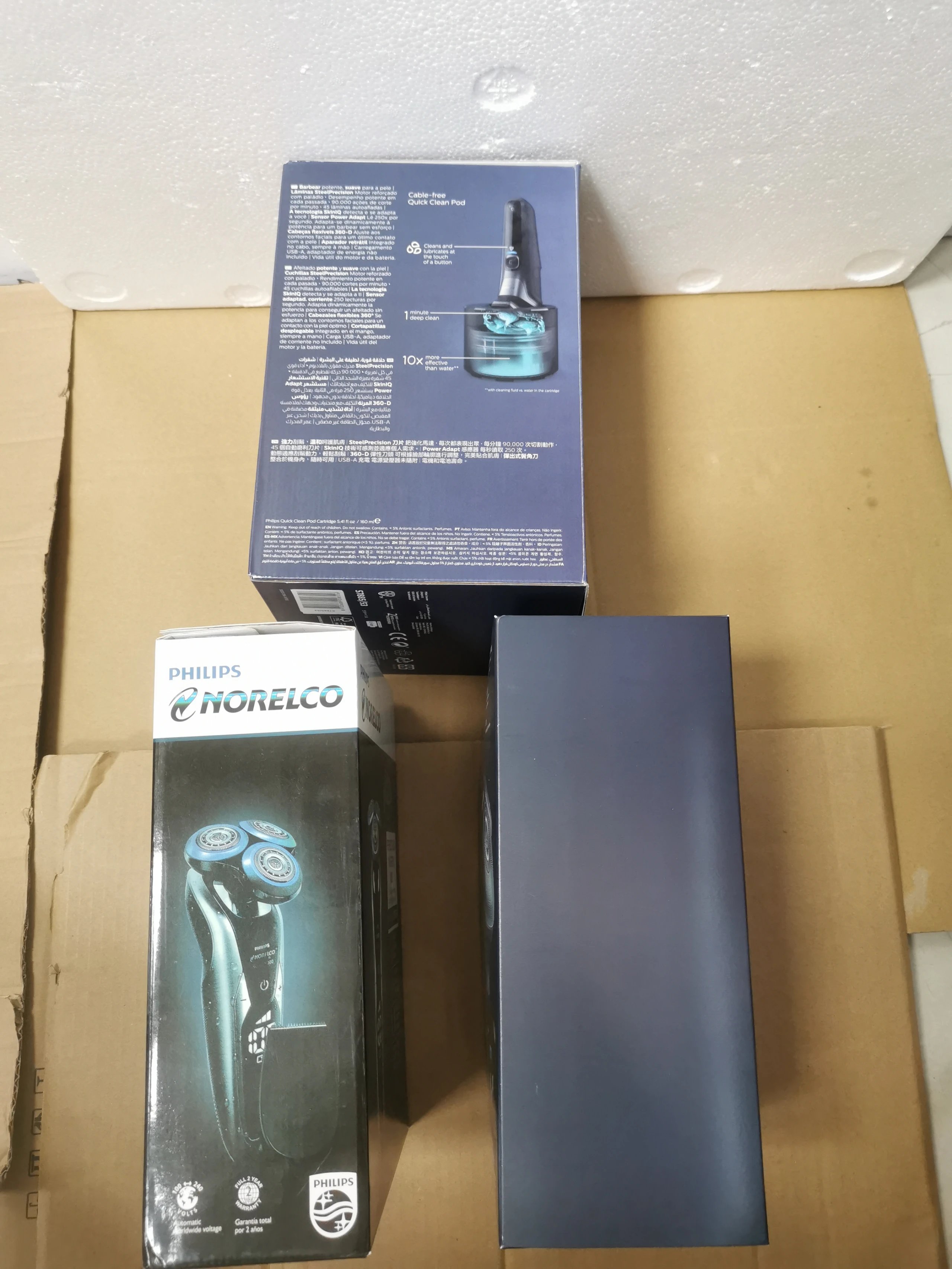 Philips Norelco SkinIQ Blue Smart Electric Shaver