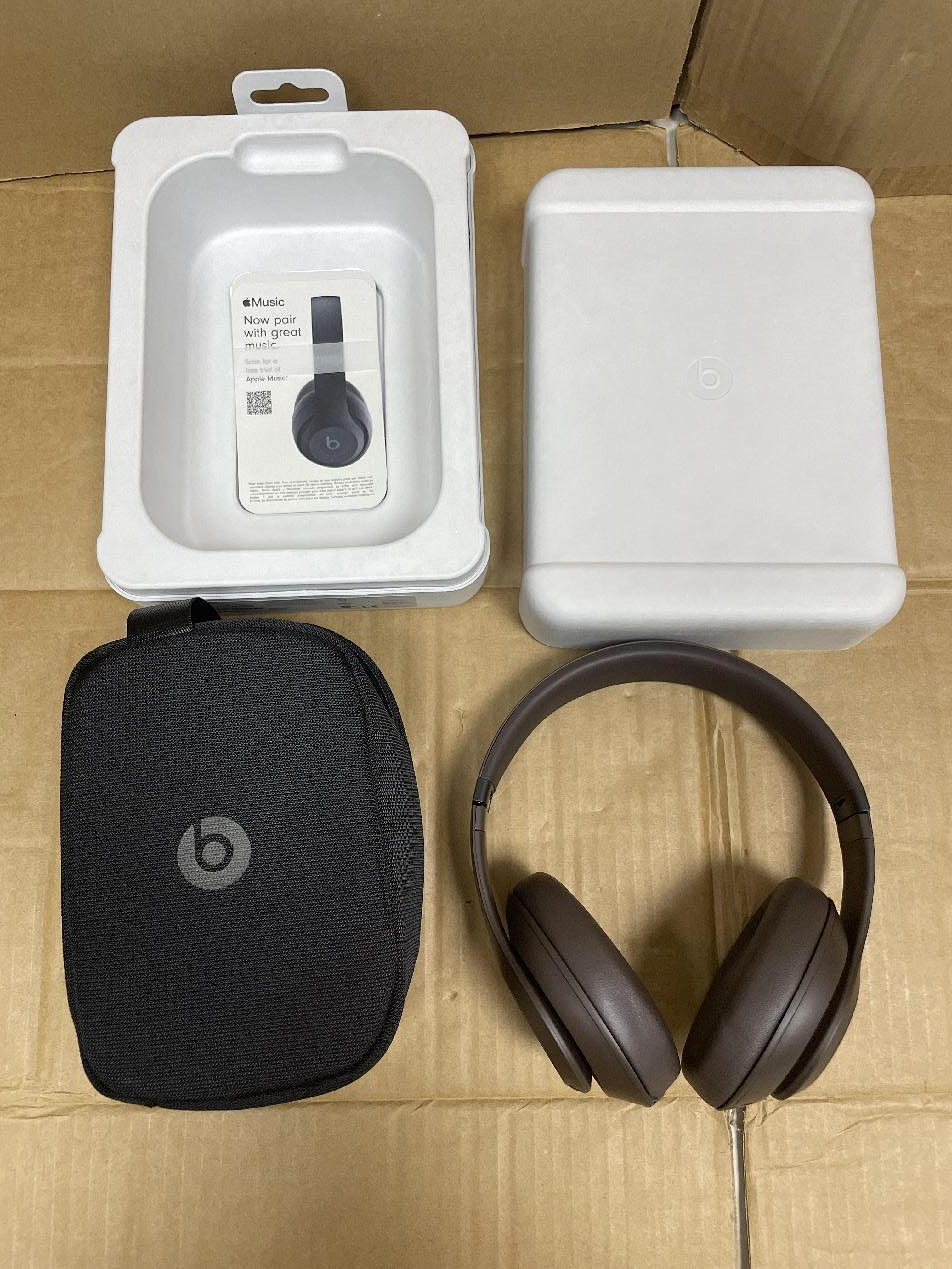 Beats Studio3 Wireless Silver Over-Ear Headphones product detail 17 in Litbuy spreadsheet finds