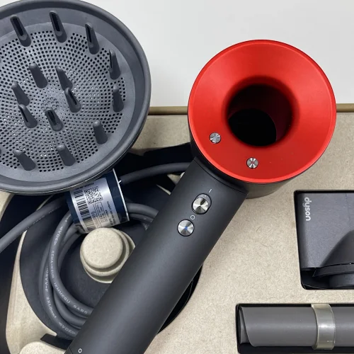 Dyson Hd 03