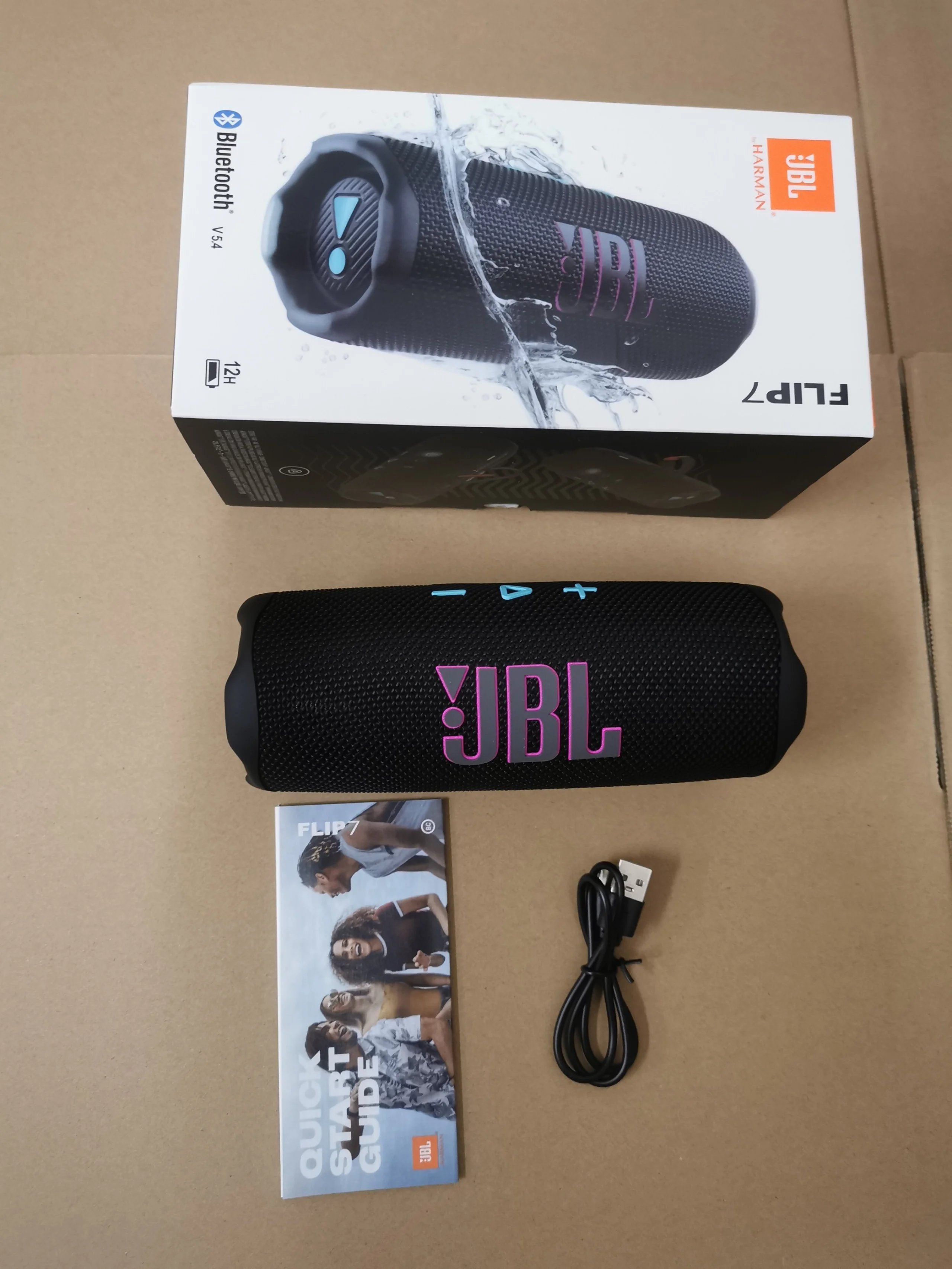 JBL Flip 7 Black Portable Bluetooth Speaker